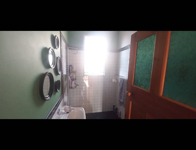3 BEDROOM FREEHOLD FOR SALE IN GLENWOOD